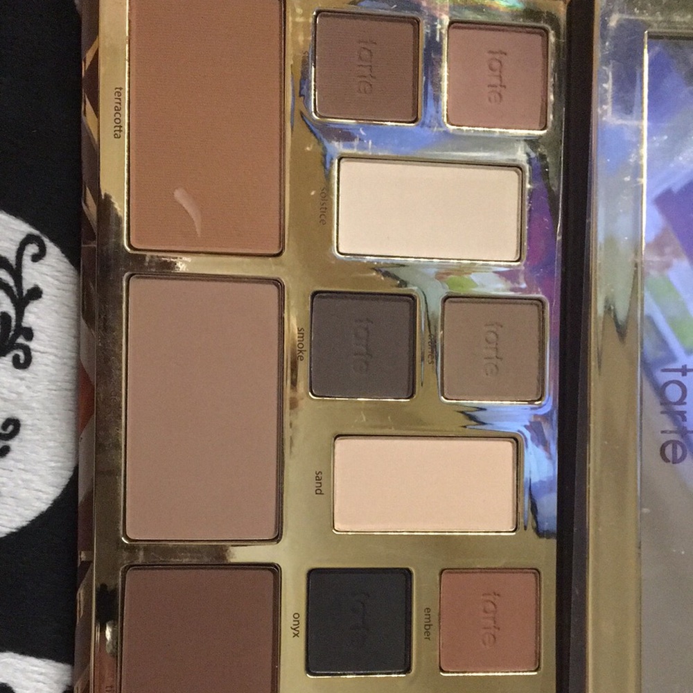 Tarte clay play vol 1